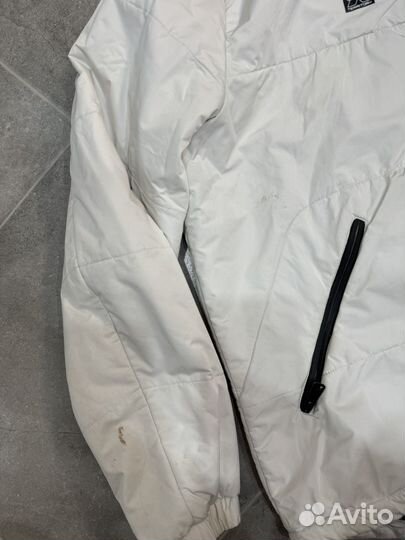 Мужчкая куртка ostin XL