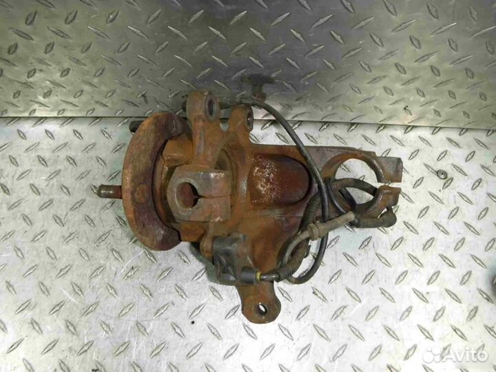 Кулак поворотный передний правый Ford Mondeo