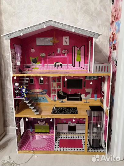 Кукольный домик