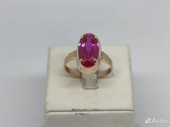 Золотое кольцо с камнем 583*