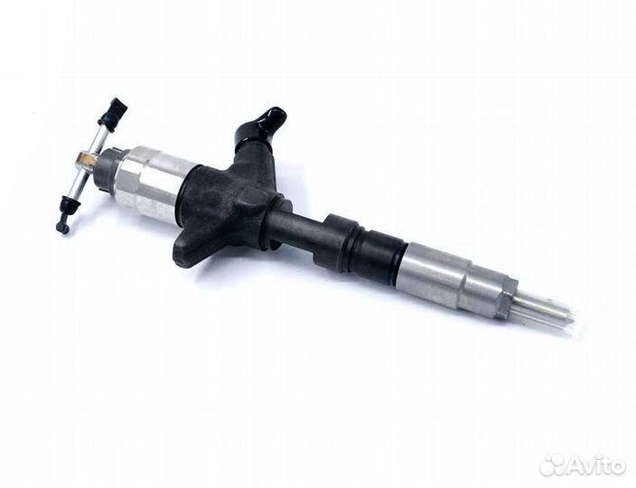 Форсунка топливная Denso 095000-555# (33800-45700)