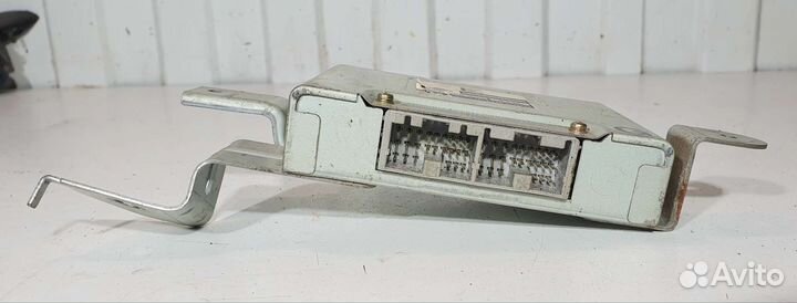 Блок управления АКПП Nissan Wingroad Y11 qg18de