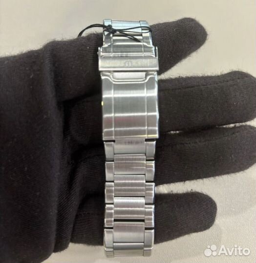 Часы maurice lacroix miros MI6028-SS072-730