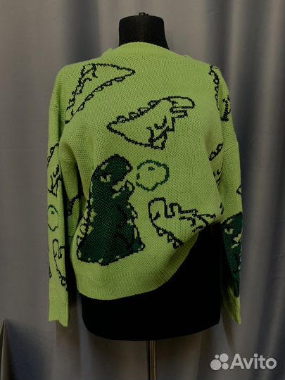 Свитер женский