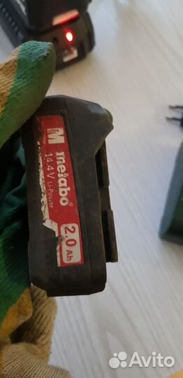 Зарядное устройство для шуруповерта metabo