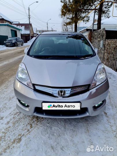 Honda Fit Shuttle 1.3 CVT, 2012, 100 000 км