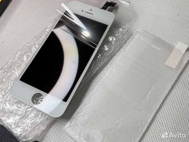 Экран iPhone 5s / SE