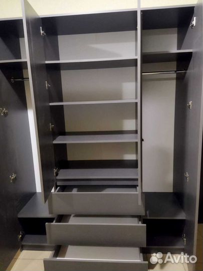 Шкаф распашной новый