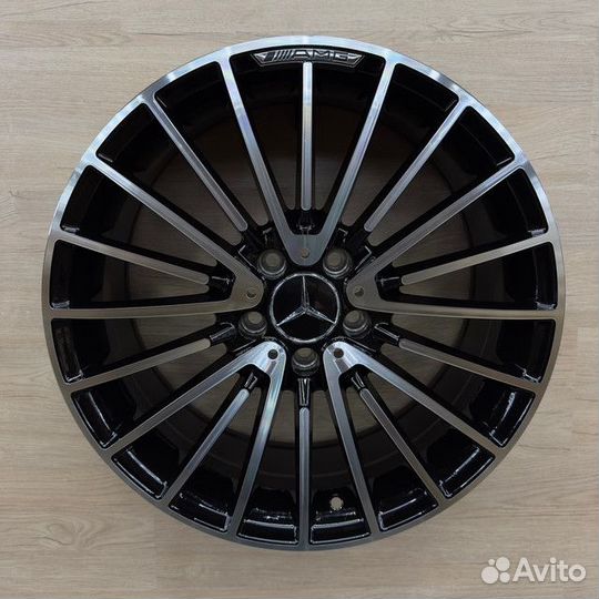 Диски одноширокие в стиле Mercedes AMG R18