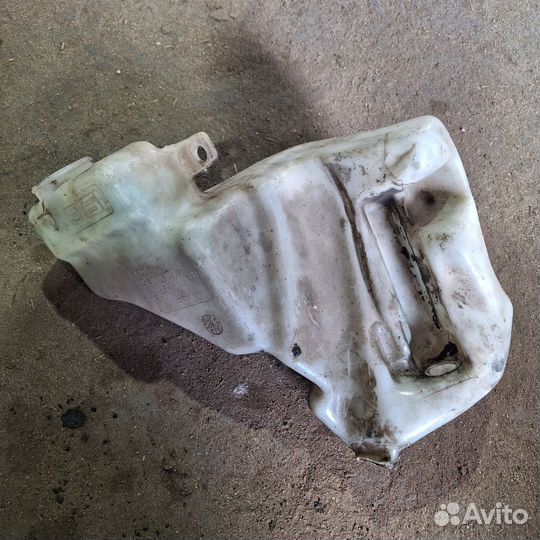 Бачок омывателя Audi A4 B5