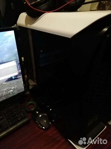 Компьютерный стол