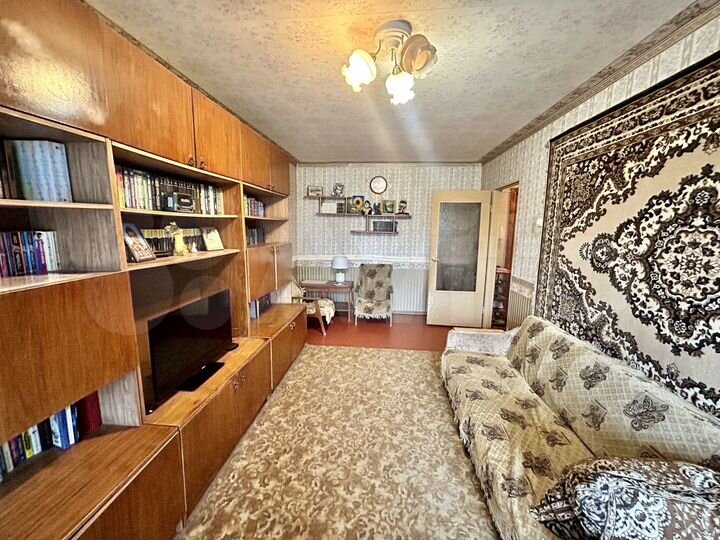 2-к. квартира, 50 м², 3/9 эт.