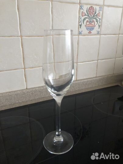 Бокалы для шампанского новые