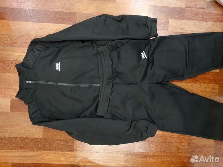 Спортивный костюм на флисе р.48-50