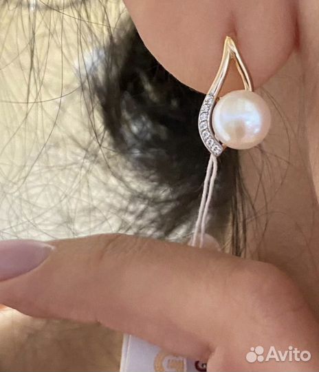 Золотые серьги с жемчугом