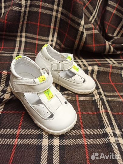 Туфли для девочки 22 размер