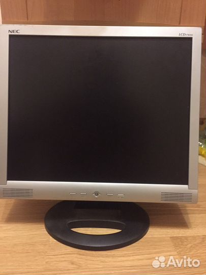 Монитор NEC