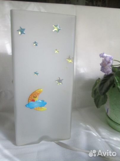 Светильники настольные в детскую комнату