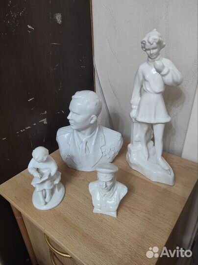 Фарфоровые статуэтки