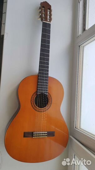 Yamaha C40, Индонезия, классическая гитара+2 чехла