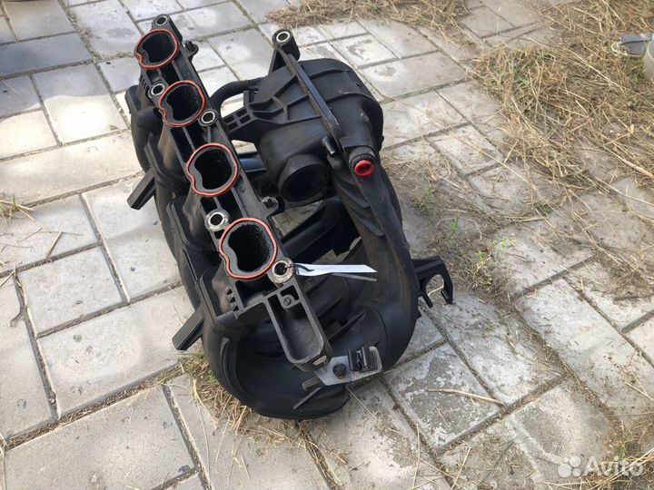 Коллектор впускной Ford Focus 2 1.6 2007