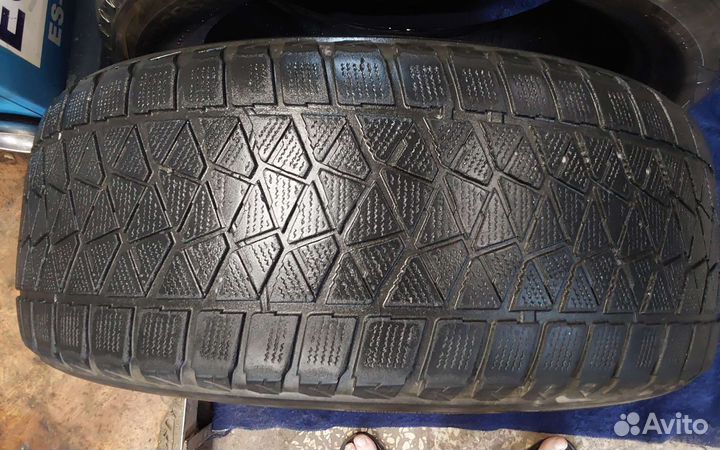 Bridgestone Blizzak DM-V2 275/50 R22 111H