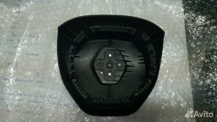 Заглушка в Руль на Рено Логан, Сандеро с 2014г