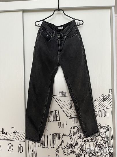 Джинсы мом mom pull and bear