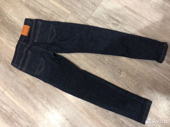 Джинсы Zara