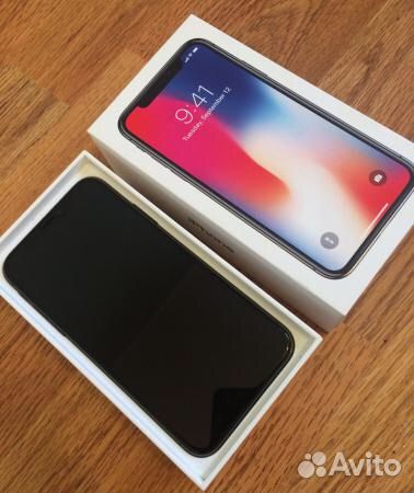 Телефон iPhone X