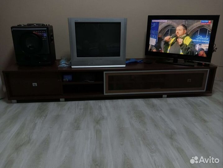 Тумба под телевизор
