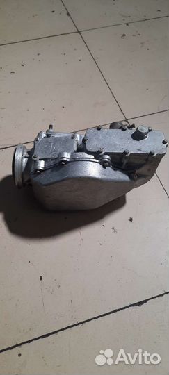 Редуктор реверсивный