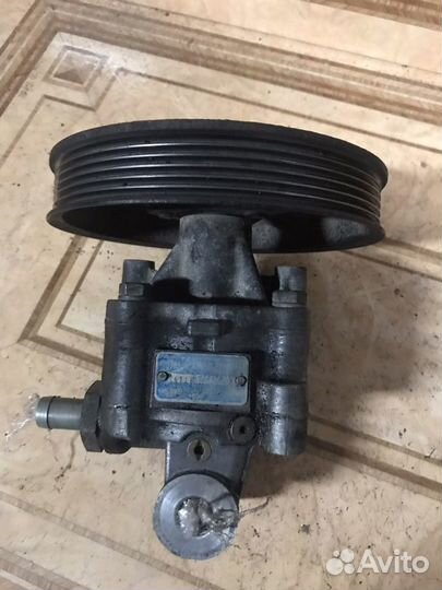 Насос гура Ауди 100 Audi 100