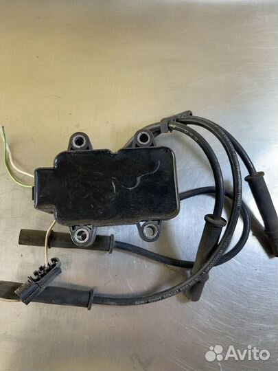 Катушка зажигания Renault Sandero 2009 2014