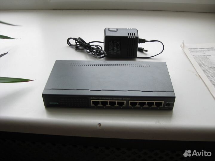 Роутер коммутатор 8-Port 10/100Mbps EthernetSwitch