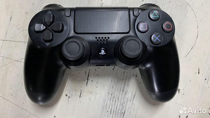 DualShock 4 v2 (оригинал)
