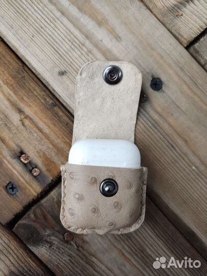 Кожаный чехол для AirPods 1 и 2 ручной работы