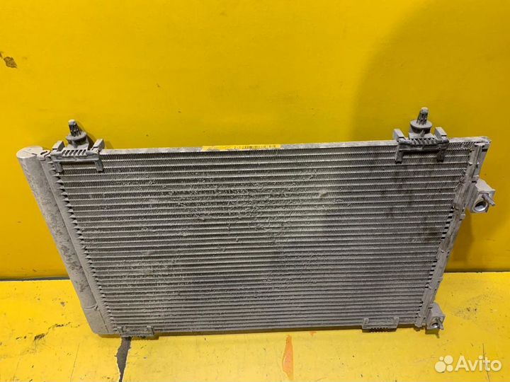 Радиатор кондиционера Peugeot 308 2007-2011