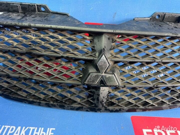 Решетка радиатора Mitsubishi Airtrek CU2W
