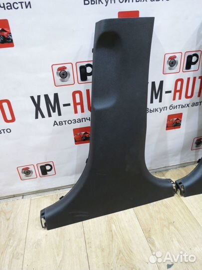 Обшивка средней стойки правая Kia Ceed 2 JD