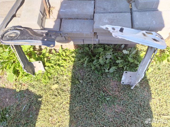 Клапан воздухана на Ауди 80