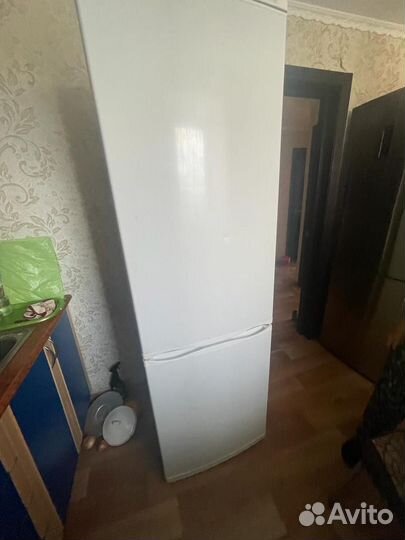 Холодильник