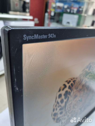 Монитор Samsung 19
