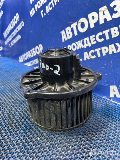 Моторчик печки Kia Rio 2 хэтчбек 2010