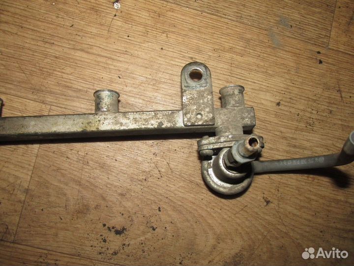 Рейка топливная (рампа) (Chevrolet Lanos)