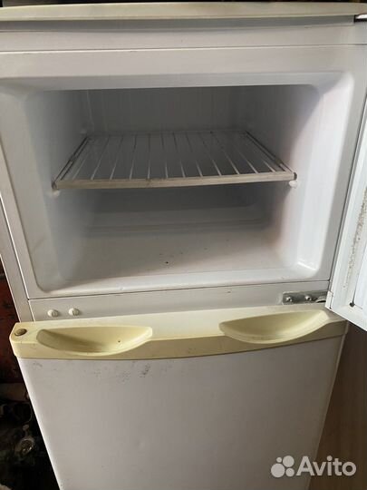Холодильник whirlpool