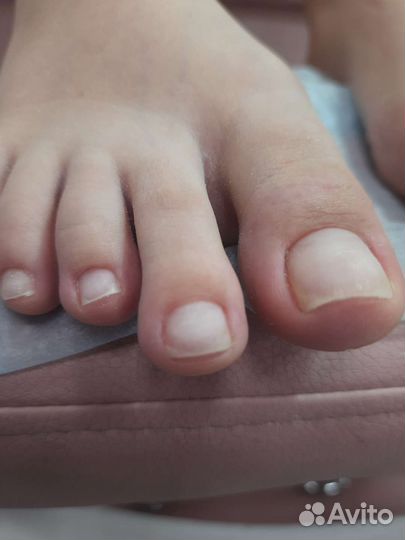 Маникюр с покрытием гель-лаком