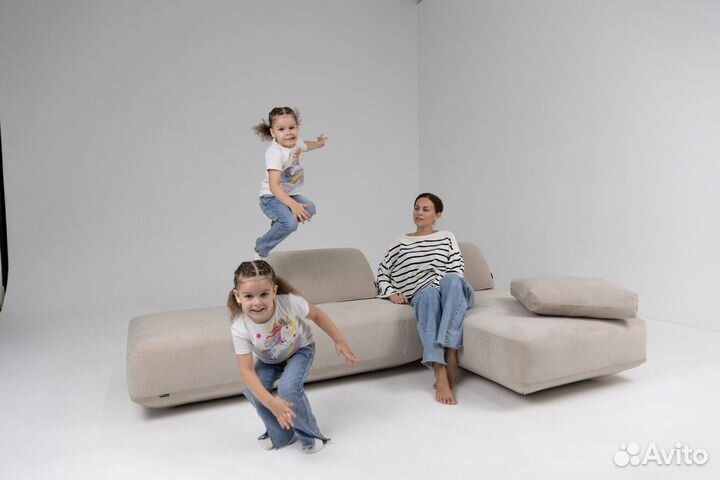 Диван со спальным местом 4400х1800 мм