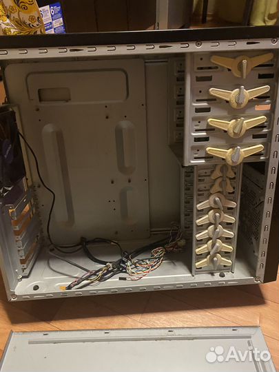 Продам системный блок Miditower gigabyte GZ-X6 ATX