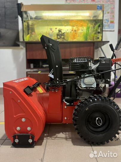 Снегоуборщик Honda HSS569 самоходная